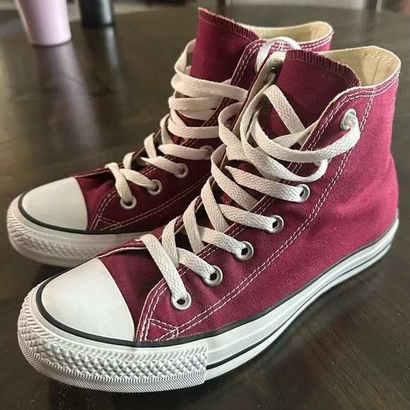 Maroon Converse Unisex Sneakers - Picture 1 of 9